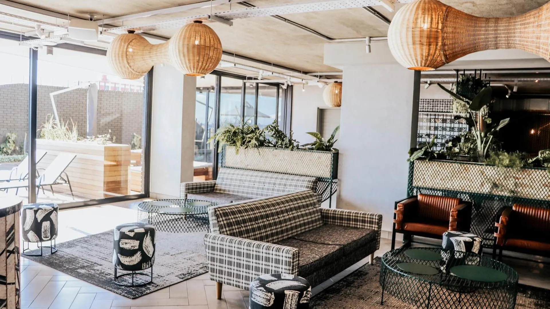 605 Wex1 Designer Studio With Pool And Onsite Parking Cape Town South Africa